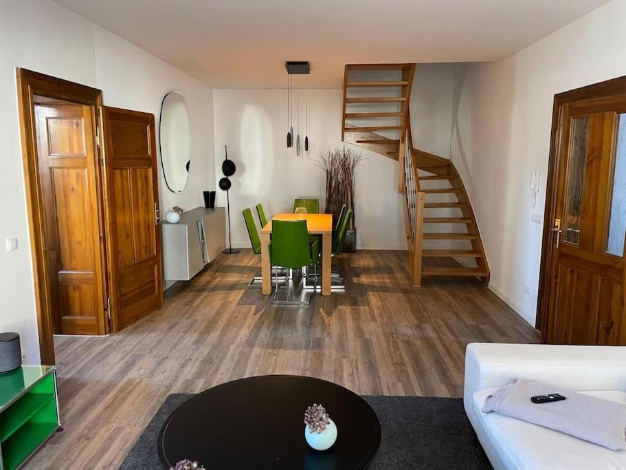 Verwunsches Haus Mit Parkplatz In Bester Lage 马克莱贝格 外观 照片